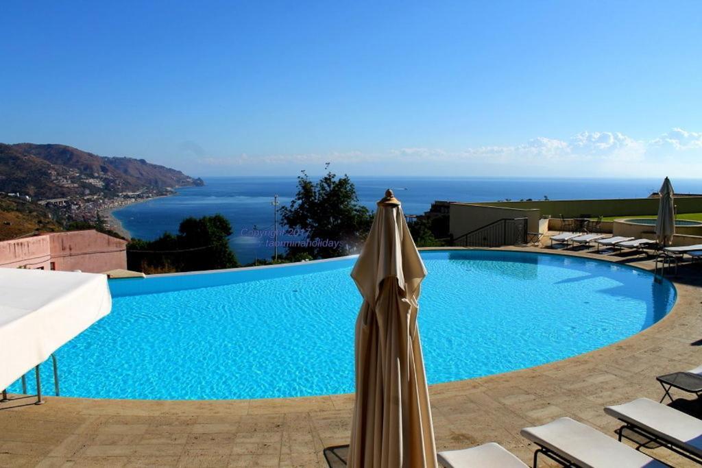 Taormina Seaview Apartment - Taormina Holidays Екстериор снимка