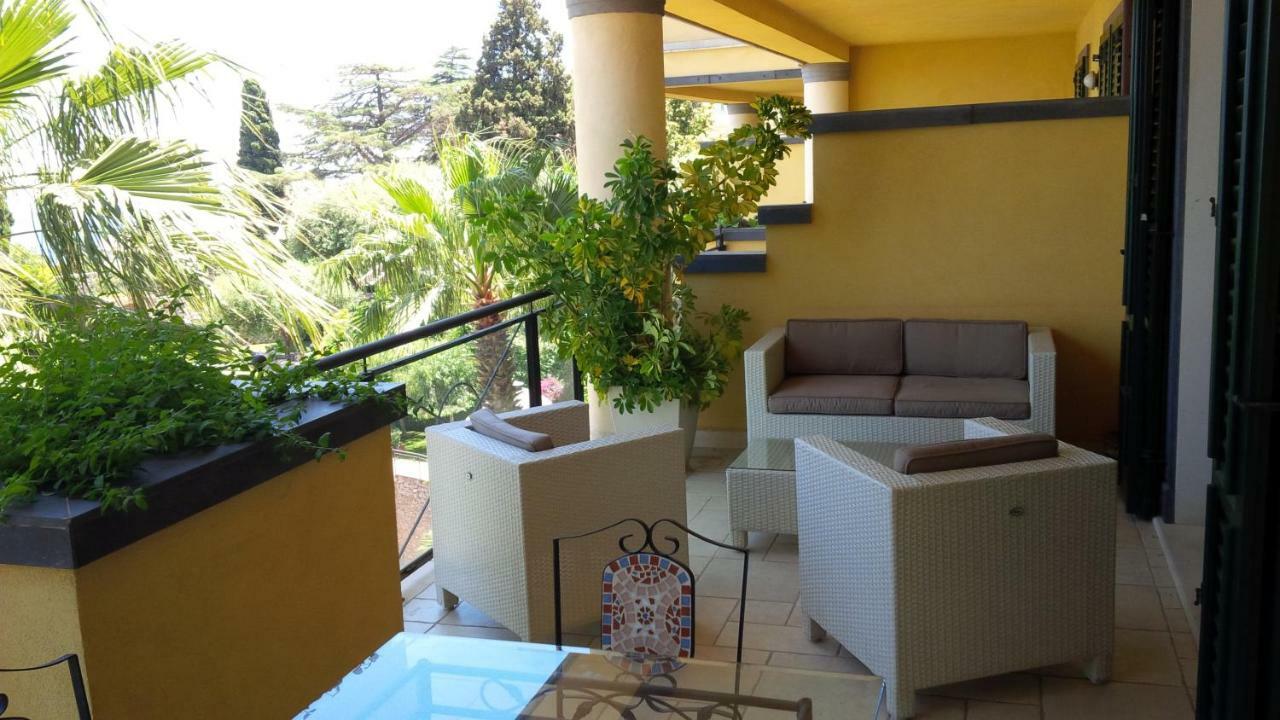 Taormina Seaview Apartment - Taormina Holidays Екстериор снимка