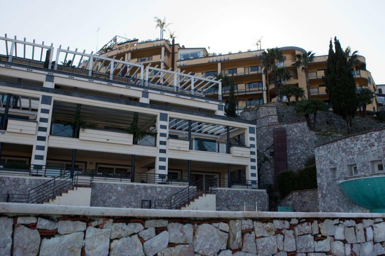 Taormina Seaview Apartment - Taormina Holidays Екстериор снимка